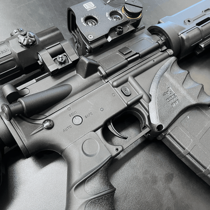 „MOE's Tavern“ Custom AEG M4 Gel Blaster